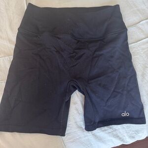 Alo Ribbed Biker Shorts